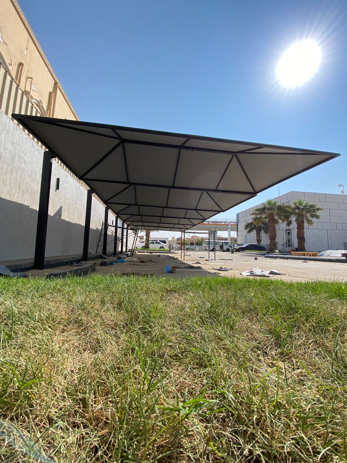 تركيب مظلات سيارات متحركة